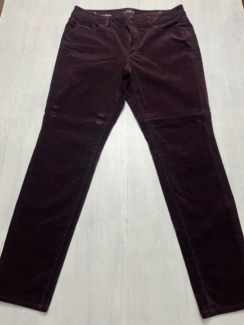 LOFT Curvy Skinny Corduroy Pants in Eggplant